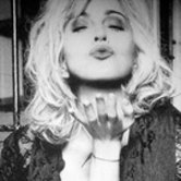 Мадонна снова разделась для рекламы