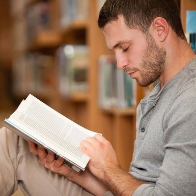 8 мужских книжных новинок