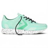 Converse представили новую версию кроссовок Auckland Racer