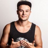 Новый клип: Макс Корж – Мотылек