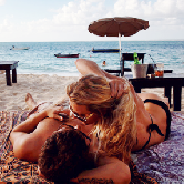 Ученые выяснили, что романтические чувства с годами не угасают