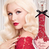 Кристина Агилера представляет новый аромат Red Sin и дарит подарки покупателям