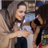 Анджелина Джоли посетила лагерь для беженцев