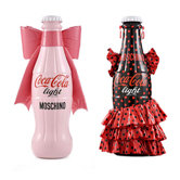 Фэшн-дизайнеры создали бутылки для Coca-Cola