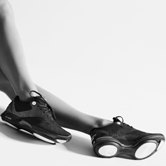 Emporio Armani и Reebok запускают лимитированную линию  спортивной обуви