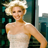 Дочка миллиардера выпускает сумки