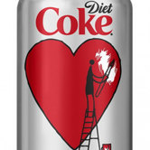 Диана фон Фюрстенберг разработала дизайн упаковки Coca-Cola