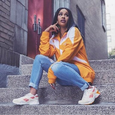 Cardi B в рекламе Reebok AZTREK'93