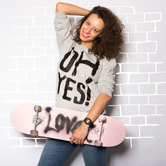 Поступила в продажу лимитированная коллекция толстовок YES! и CAPSLOCKSHOP