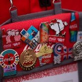 Coca-Cola выпустила олимпийские значки