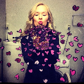 Художница из Норвегии создает «художественные» селфи