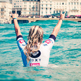 Модное событие: женский серф-фестиваль Roxy Pro