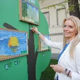 В саду «Эрмитаж» открылась выставка рисунков «Растим Добро»