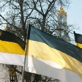 Российский флаг хотят поменять