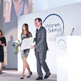 Церемония вручения национальных стипендий L'OR&#201;AL-UNESCO