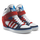 Новая коллекция: кроссовки от Adidas Originals