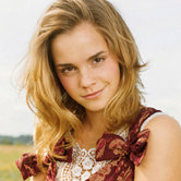 Эмма Уотсон съездила в Бангладеш на фабрику одежды