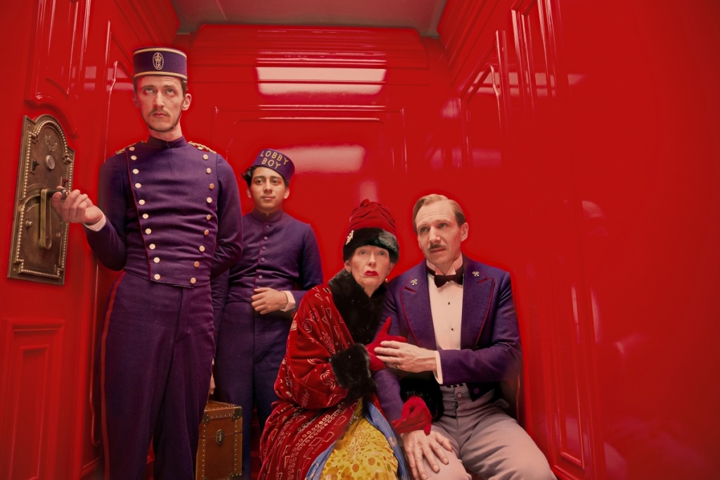 kinopoisk.ru-The-Grand-Budapest-Hotel-2271054.jpg