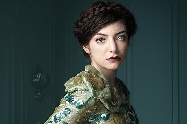 2013_10_07-6293-lorde-billboard-cover-story-650-430.jpg